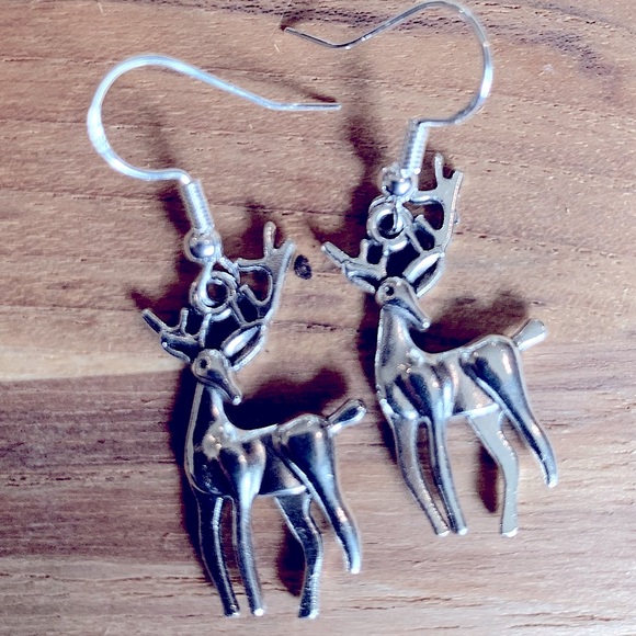 ✨3 for$23✨NWT Earrings✨ ✨Hand Crafted ✨Artisan!✨ - Picture 1 of 5